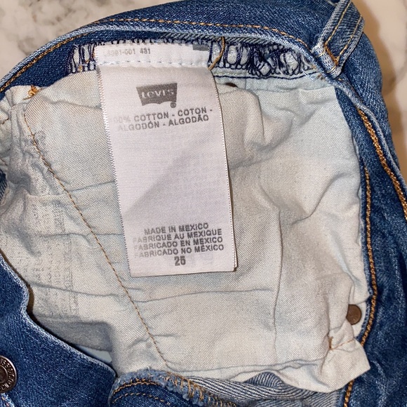 Levi’s 501 Shorts Womens size 25 Denim Cut off - Picture 7 of 10